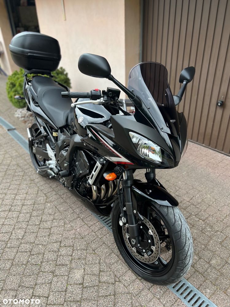 Yamaha FZ6 - 21