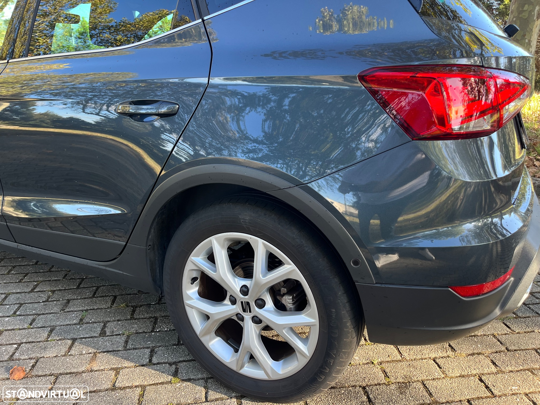 SEAT Arona 1.0 TSI FR - 10