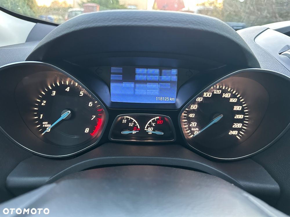 Ford Kuga - 8