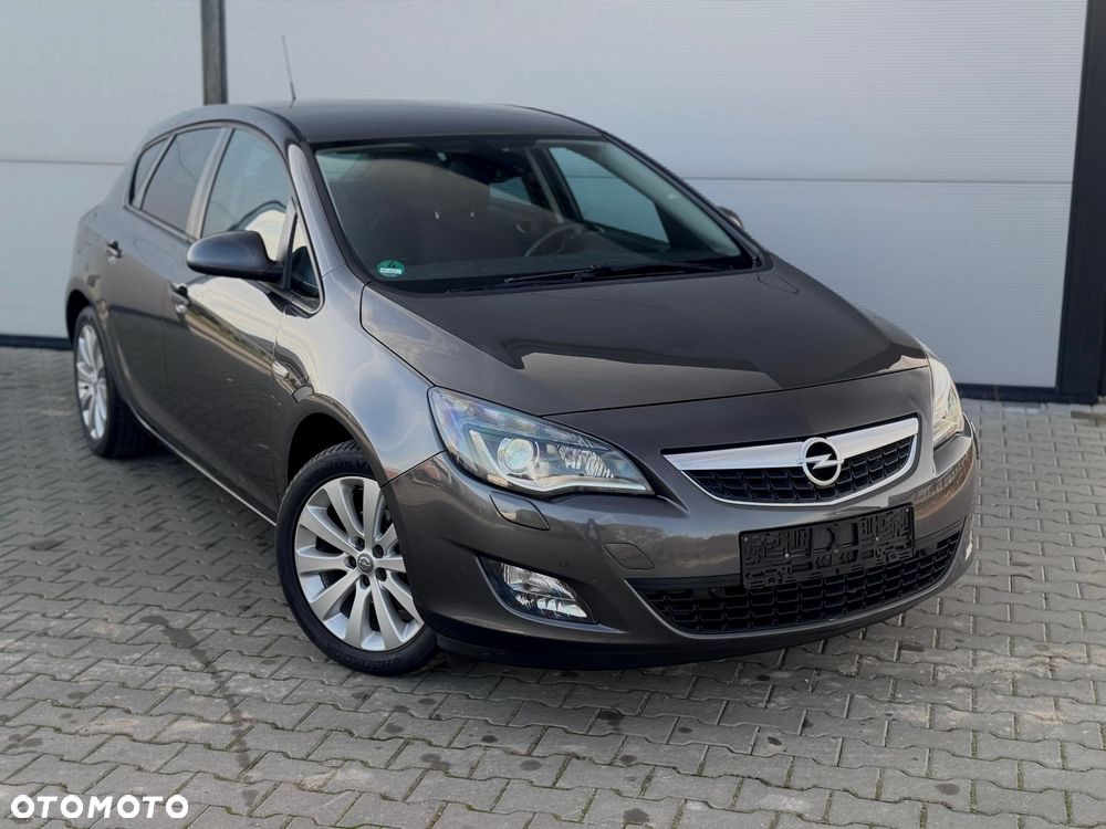 Opel Astra 1.4 Turbo Edition - 1