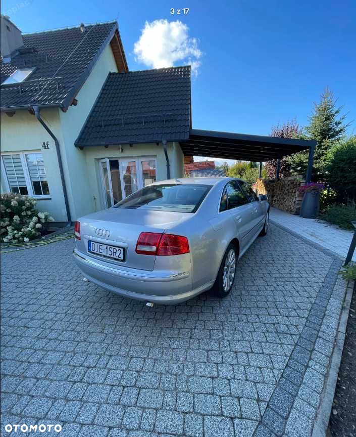 Audi A8 - 4