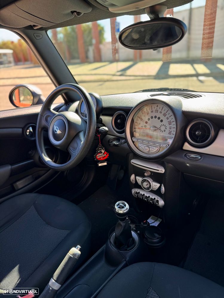 MINI 3 Portas Cooper D - 9