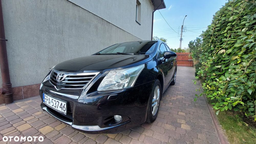 Toyota Avensis 1.8 Sol plus NAVI - 2
