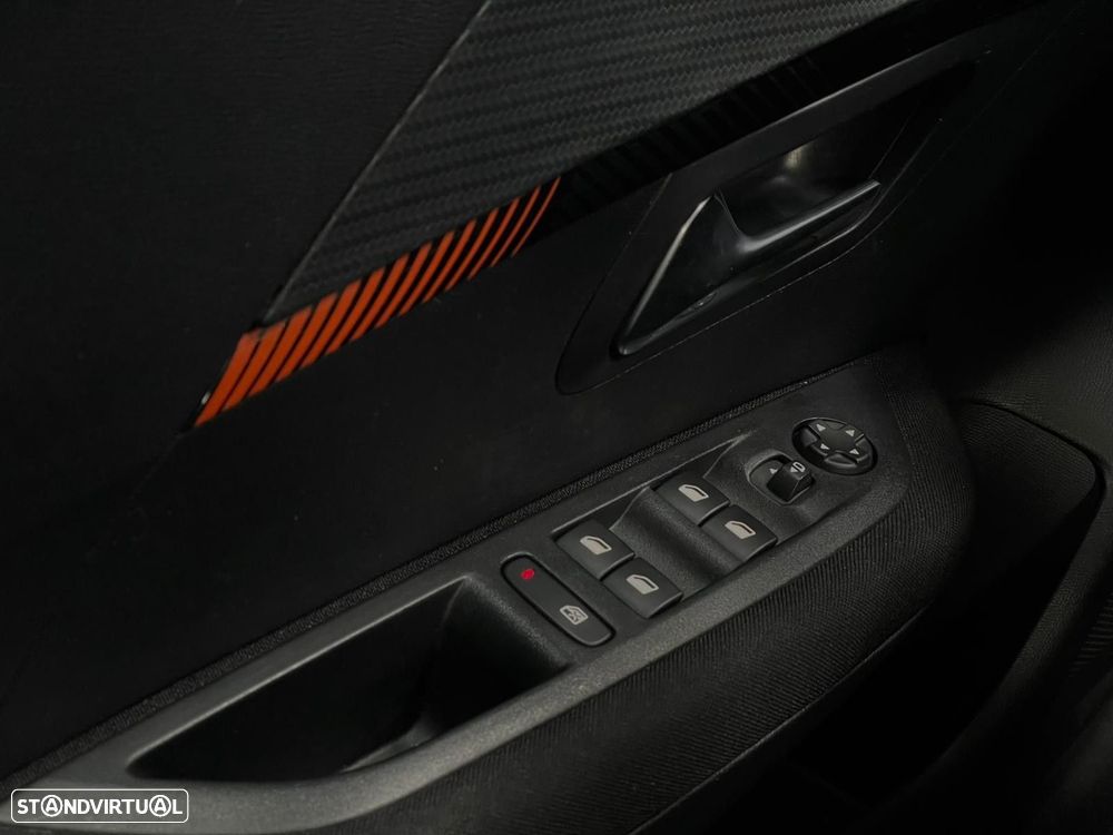 Peugeot 208 1.2 PureTech Active Pack - 11