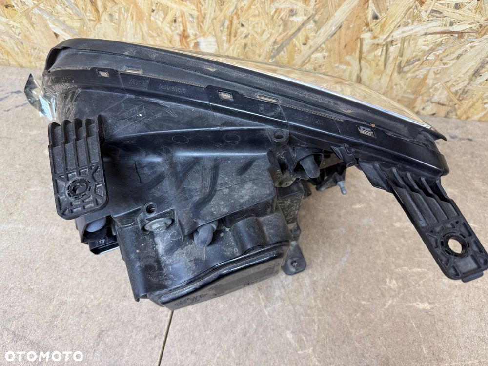 LAMPA PRAWA XENON OPEL ANTARA LIFT - 10
