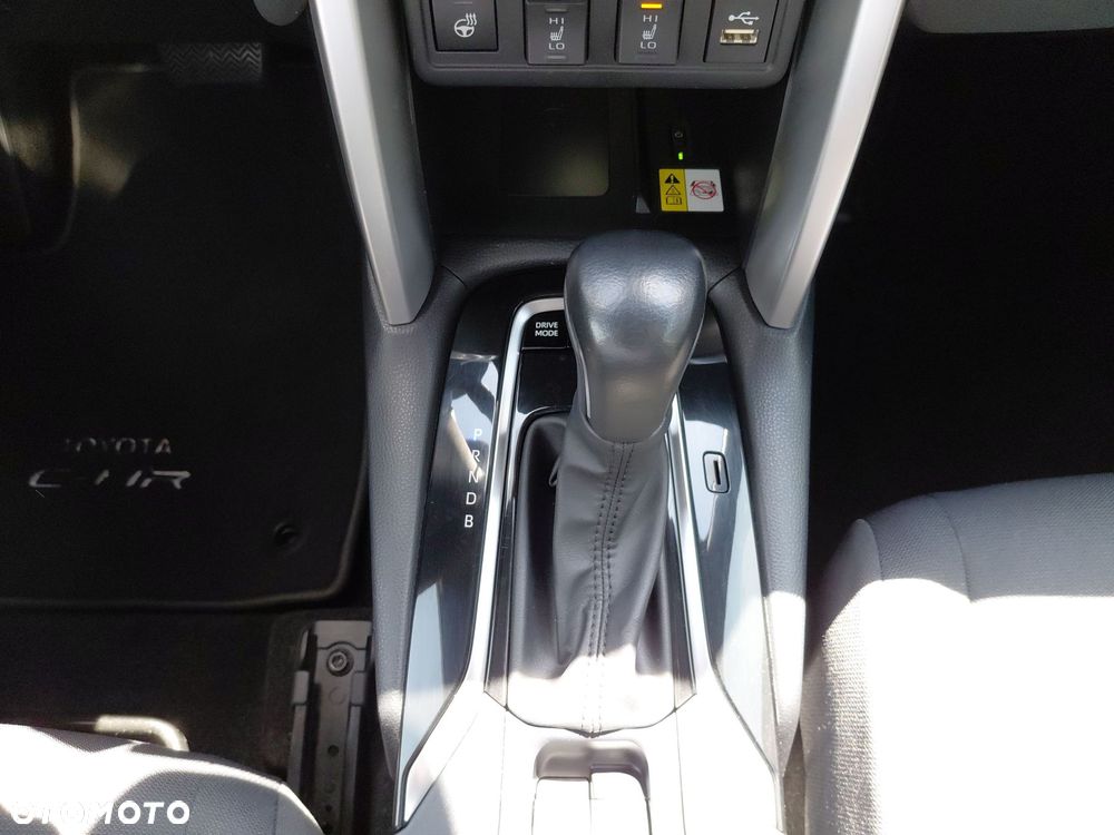 Toyota Corolla Cross 2.0 Hybrid Style - 24