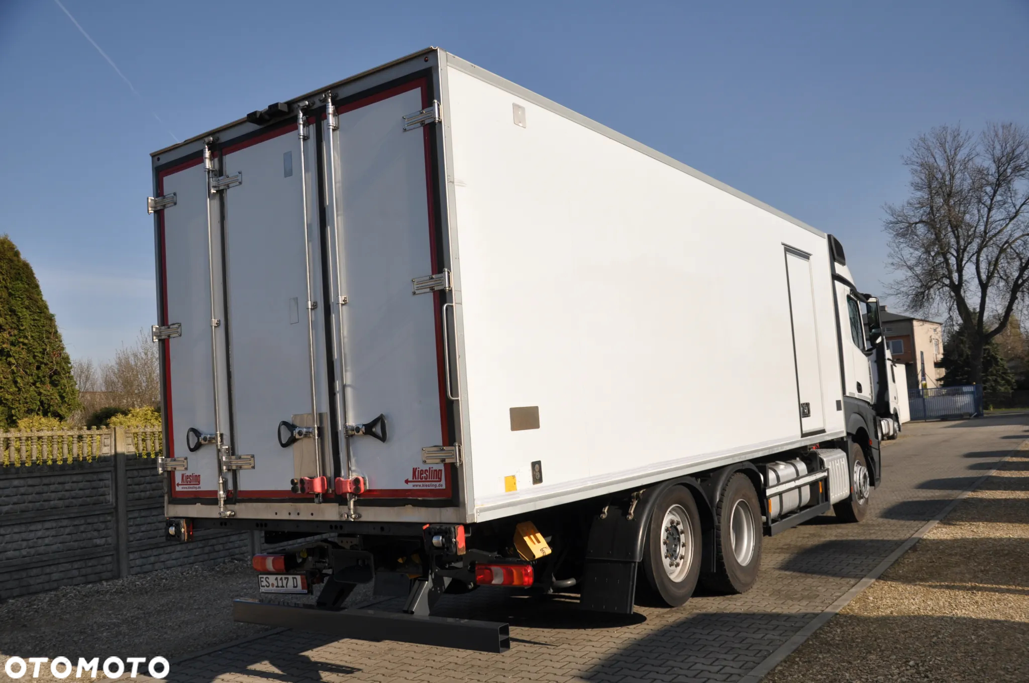 Mercedes-Benz Actros 2542 chłodnia 7,45 T1200R - 3
