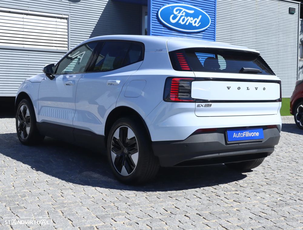 Volvo EX30 Single Motor Extended Range RWD Core - 19