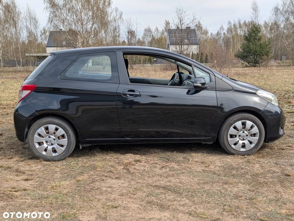 Toyota Yaris 1.0 Terra - 9