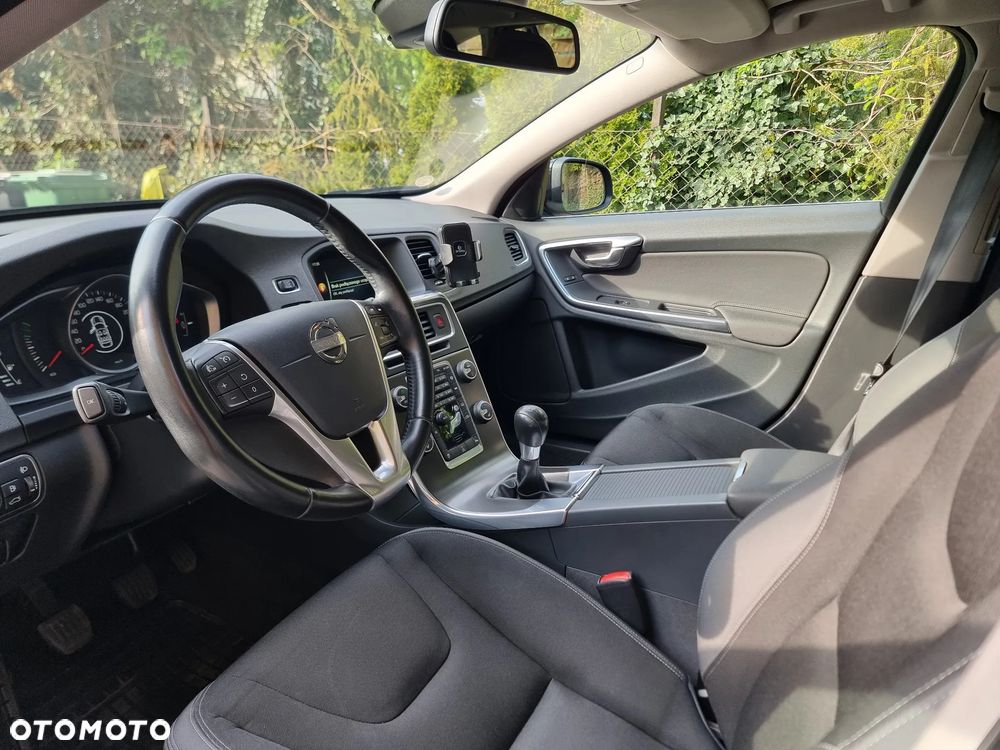Volvo V60 D3 Kinetic - 23
