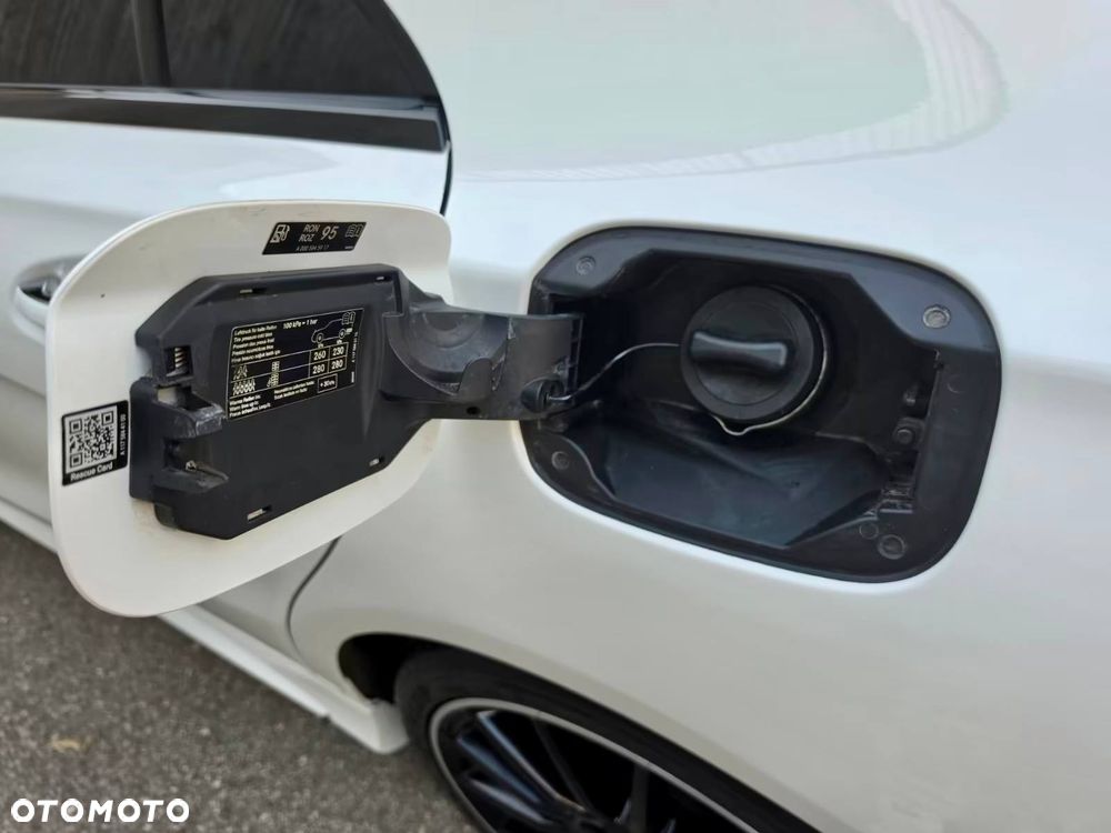 Mercedes-Benz CLA 220 4Matic 7G-DCT AMG Line - 15
