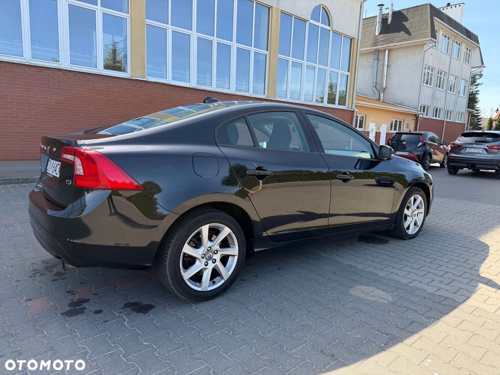 Volvo S60 T3 - 3