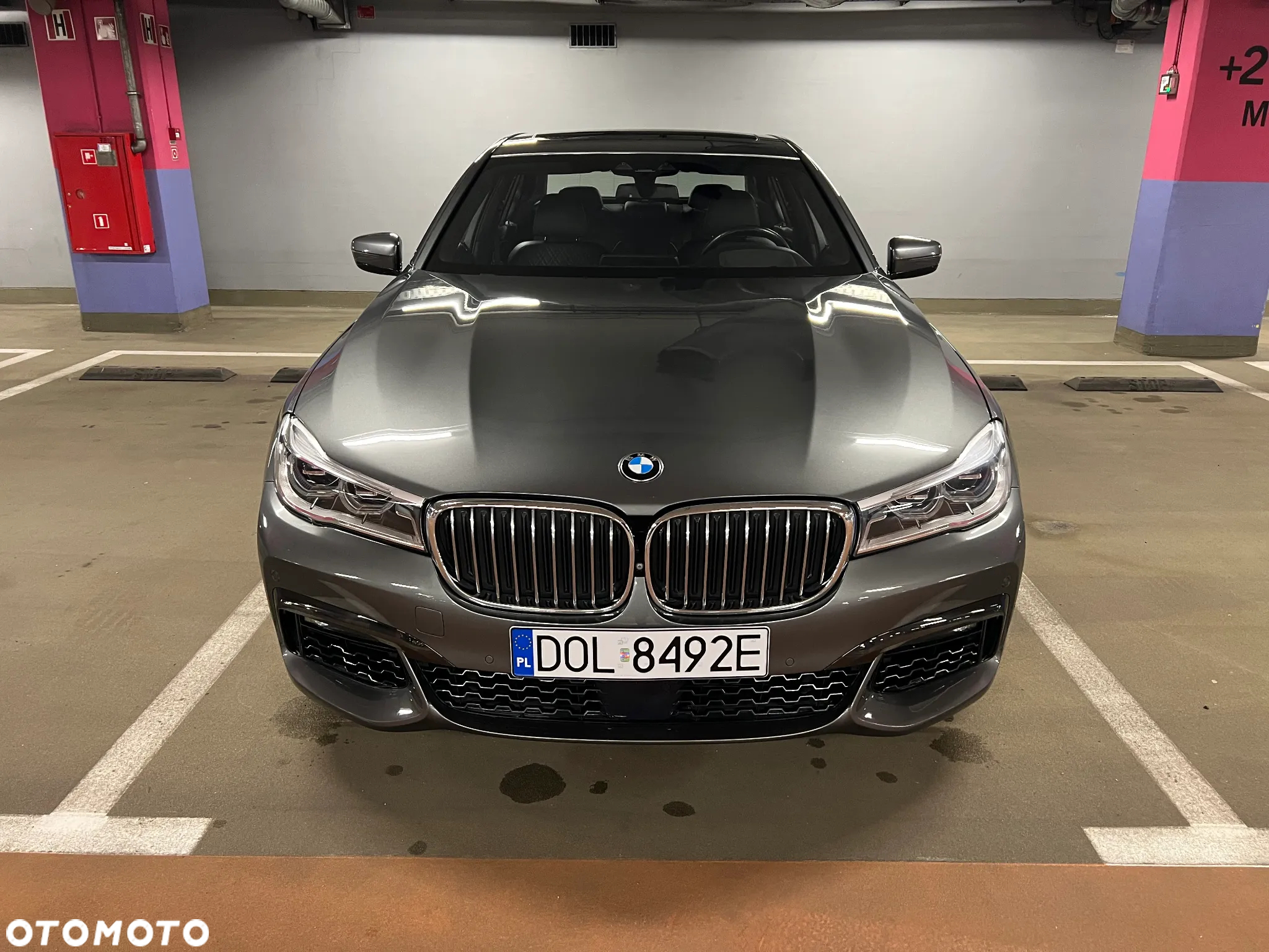 BMW Seria 7 750i xDrive - 9