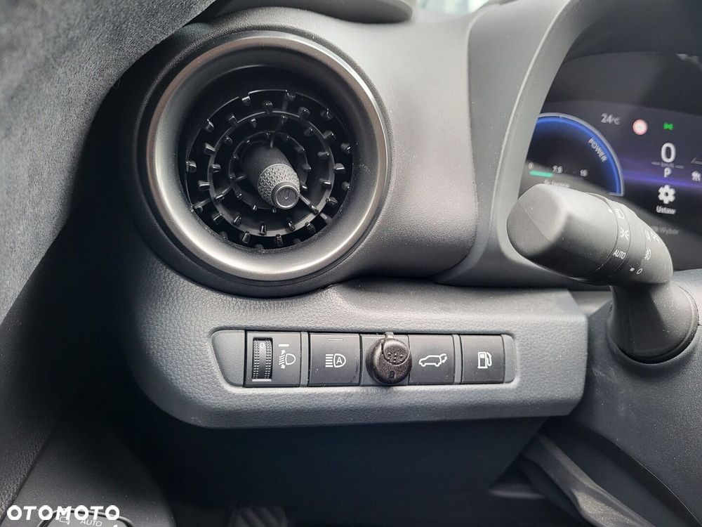 Toyota C-HR - 33