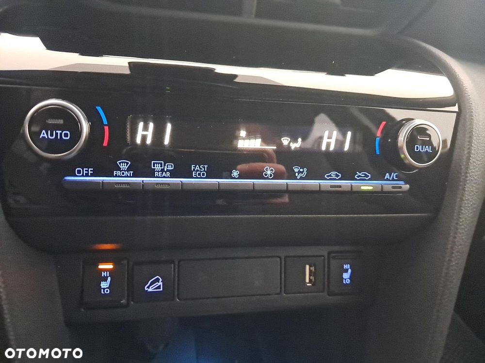 Toyota Yaris Cross - 21