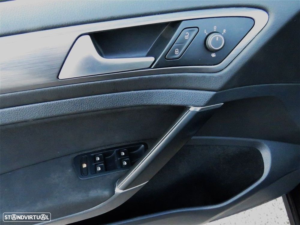 VW Golf Variant 1.6 TDi Confortline - 18