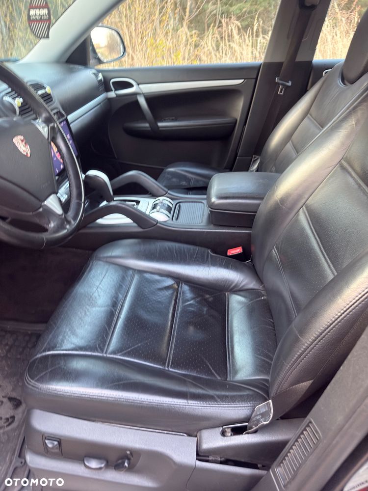 Porsche Cayenne - 20