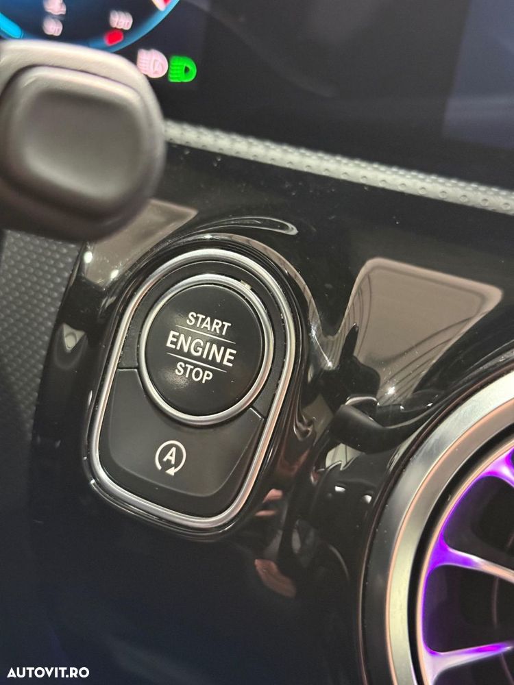 Mercedes-Benz A 180 7G-DCT AMG Line - 35