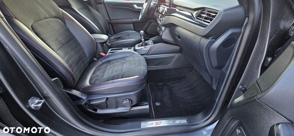 Ford Kuga 1.5 EcoBoost FWD ST-Line X - 29