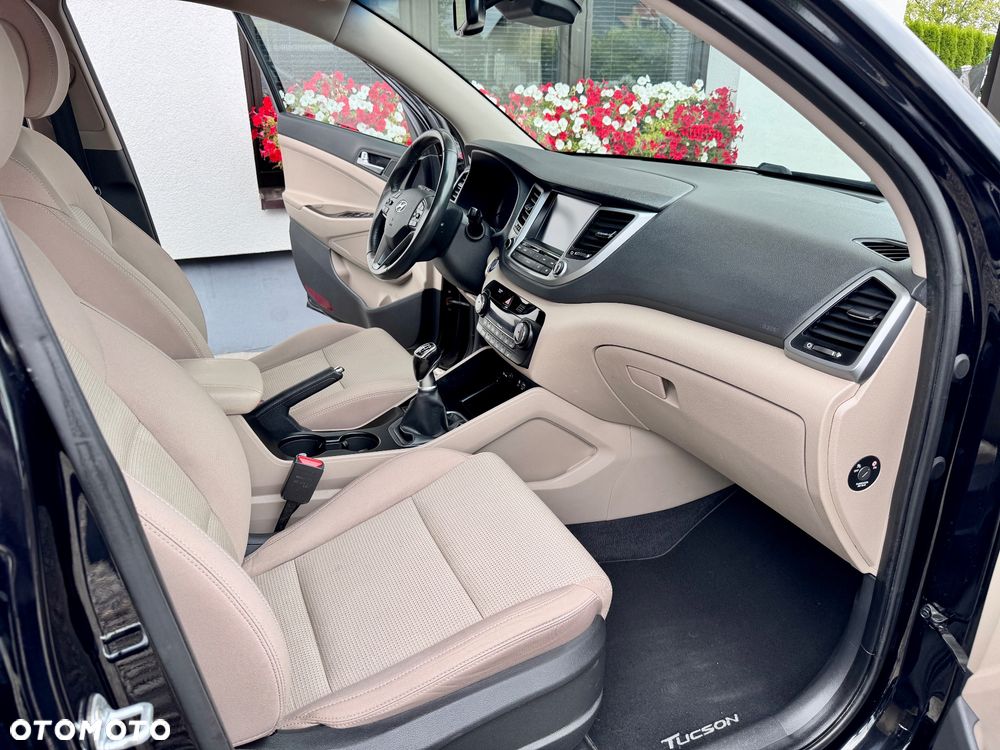 Hyundai Tucson blue 1.7 CRDi 2WD Passion - 17