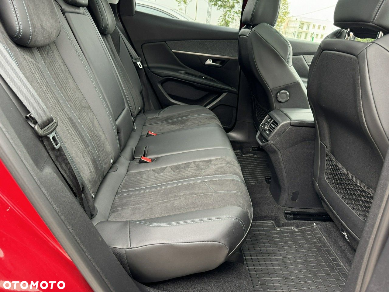 Peugeot 3008 PureTech 130 Stop & Start GPF EAT8 Allure Pack - 33
