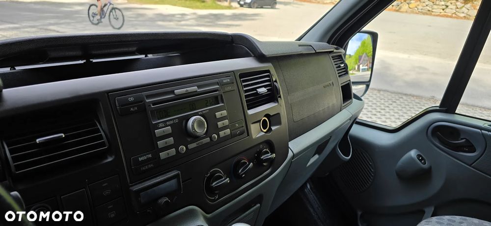 Ford Transit - 19