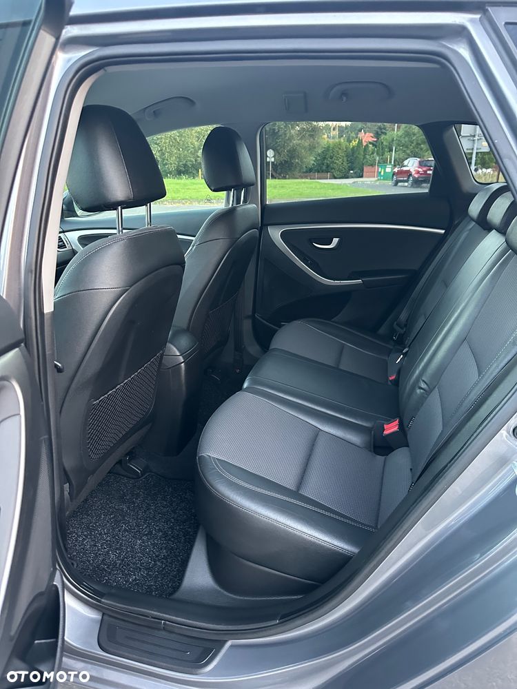 Hyundai i30 1.6 GDI Premium - 29