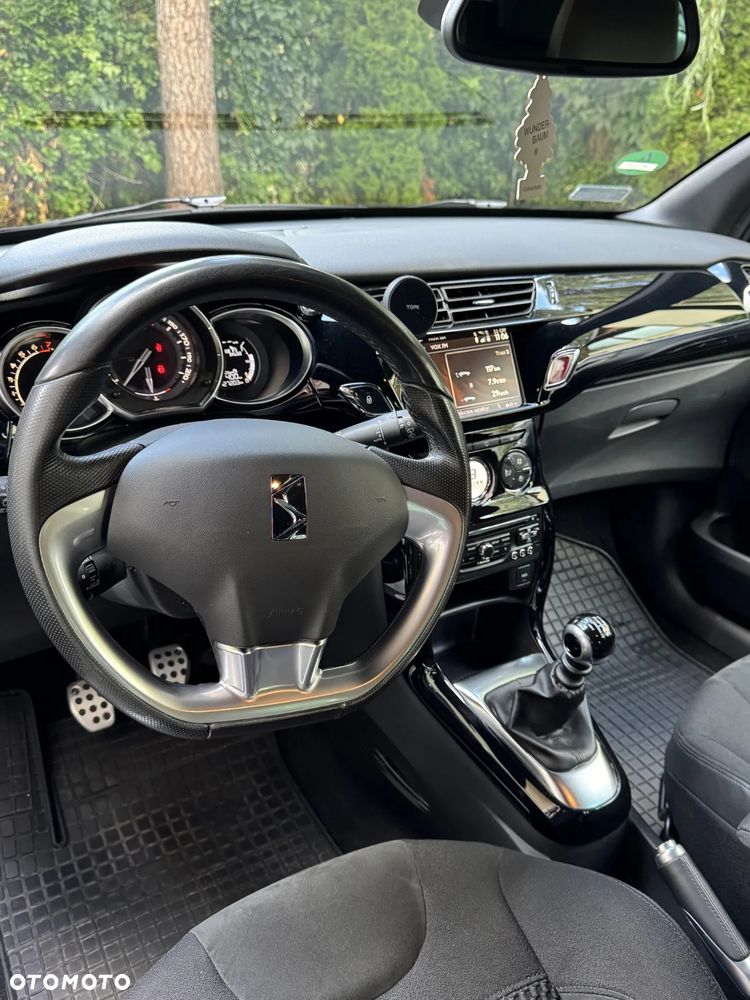 Citroën DS3 1.6 THP SportChic S&S - 9