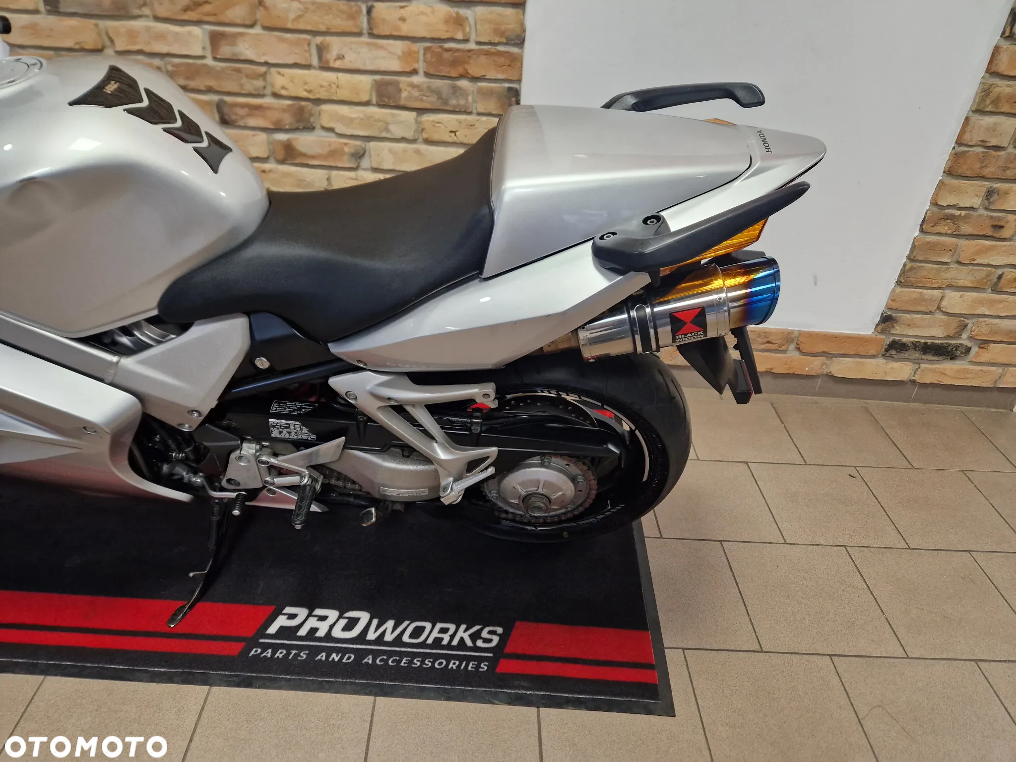 Honda VFR - 33