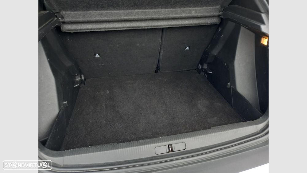 Peugeot 2008 1.2 PureTech Allure - 30