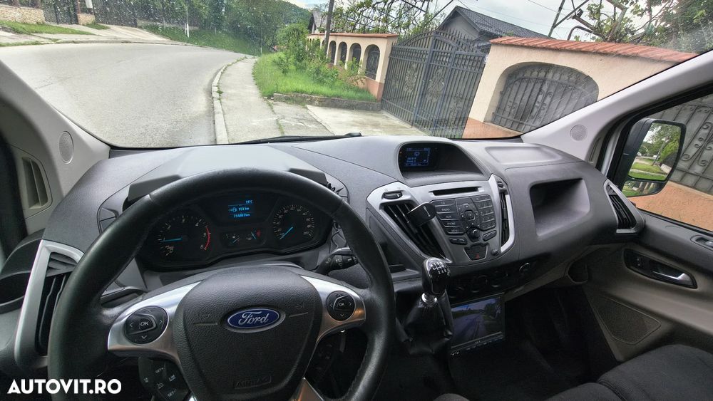 Ford Transit Custom LWB Combi Van Trend - 3