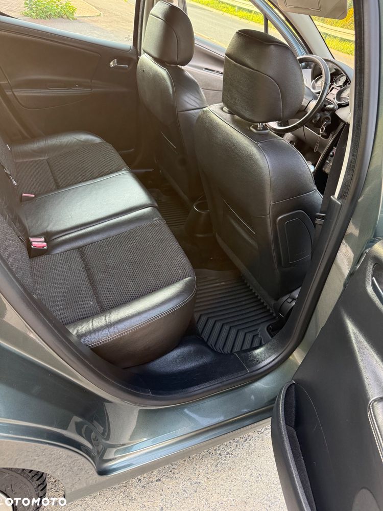 Peugeot 207 1.6 HDi Sporty - 11