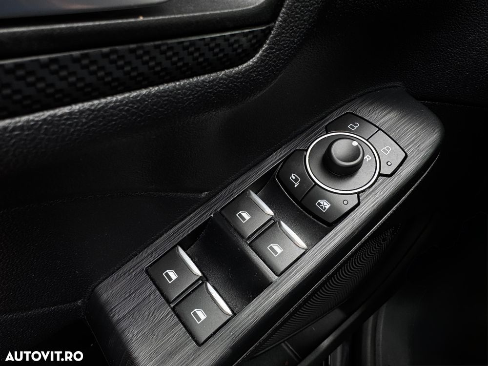 Ford Kuga 2.5 Duratec FHEV ST-LINE X - 34