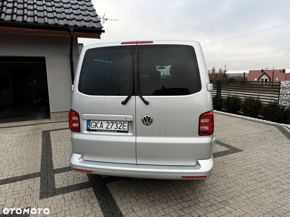Volkswagen Caravelle 2.0 TDI L2 Highline 4Motion DSG - 8