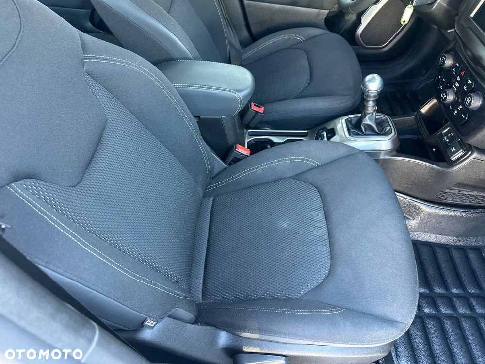 Jeep Renegade - 26