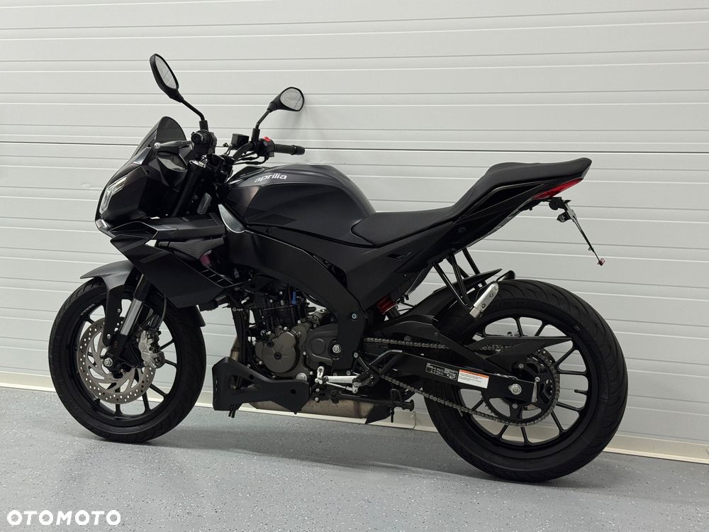Aprilia Tuono - 18