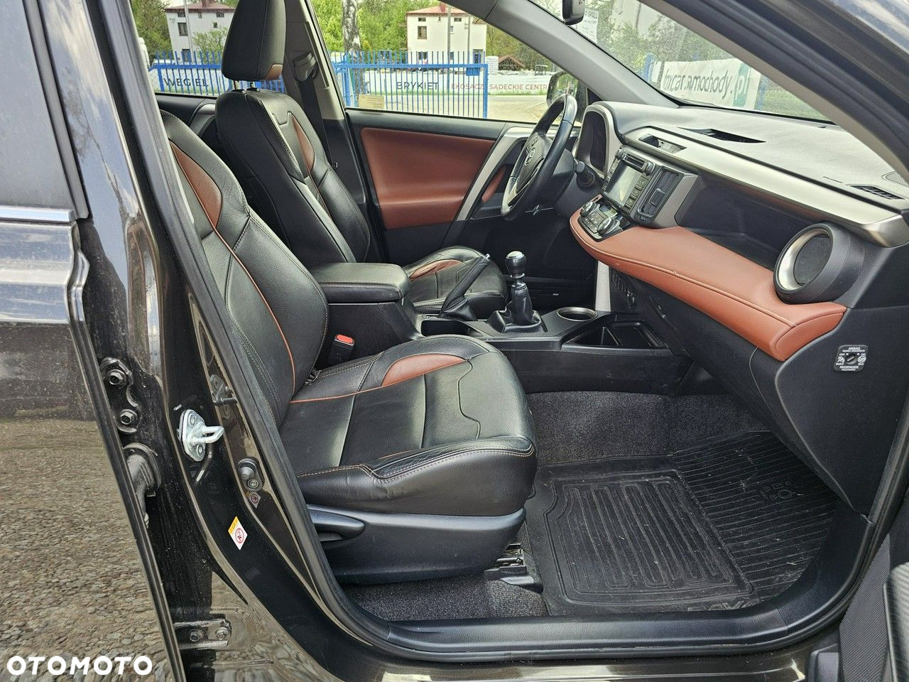 Toyota RAV4 2.0 D-4D Premium - 17