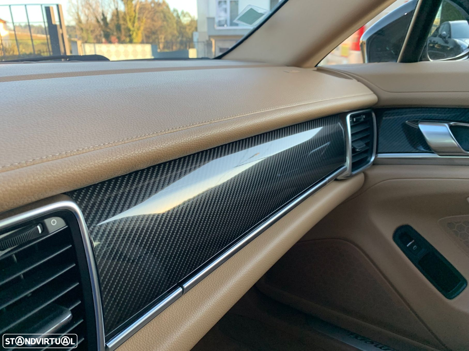 Porsche Panamera Standard - 25