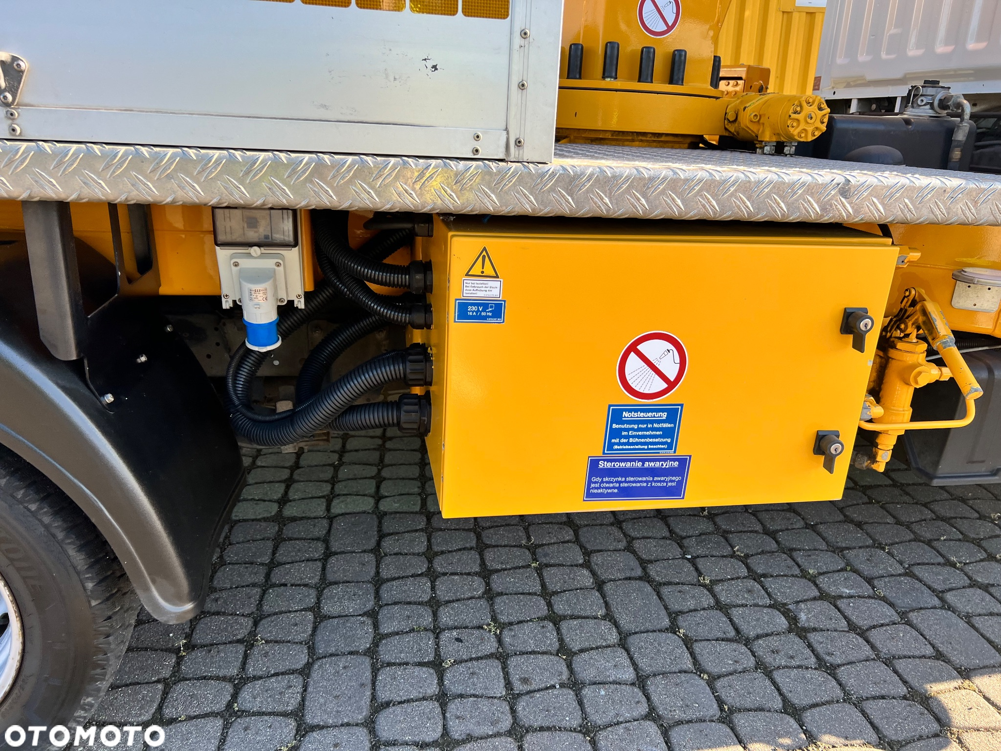 Ruthmann TB220 Renault Maxity - 12