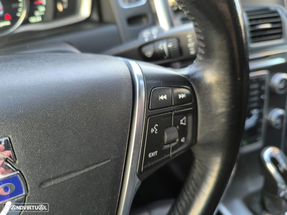 Volvo XC 60 D4 Geartronic Summum - 37