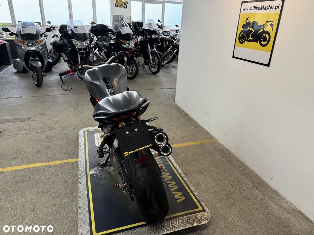 Ducati Monster - 7