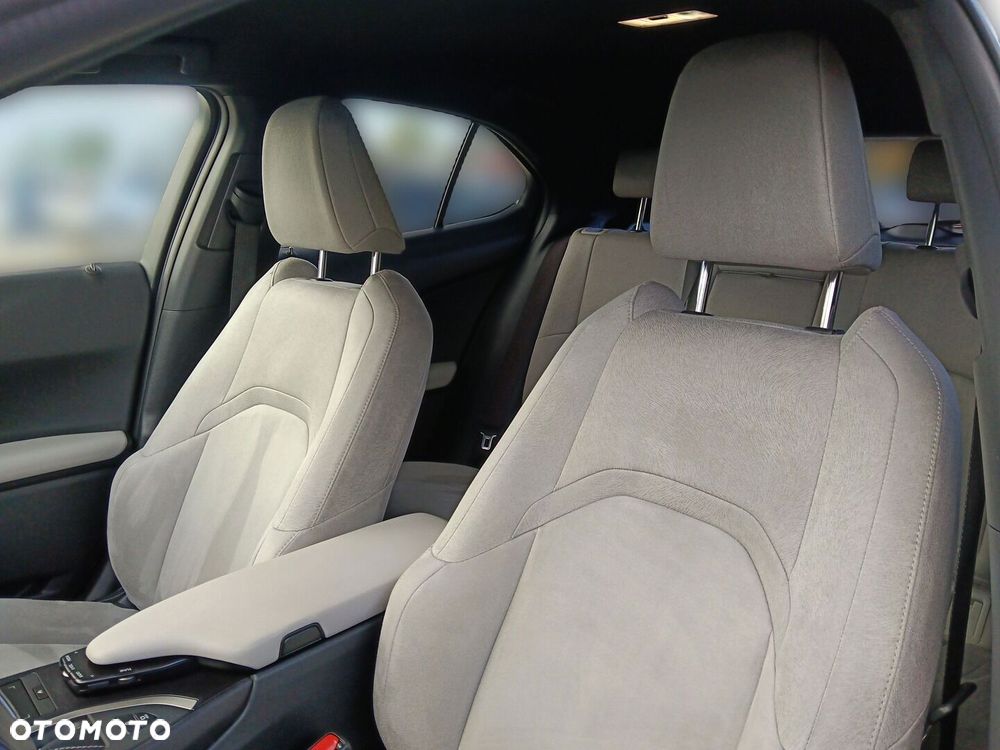 Lexus UX 200 Optimum 2WD - 12