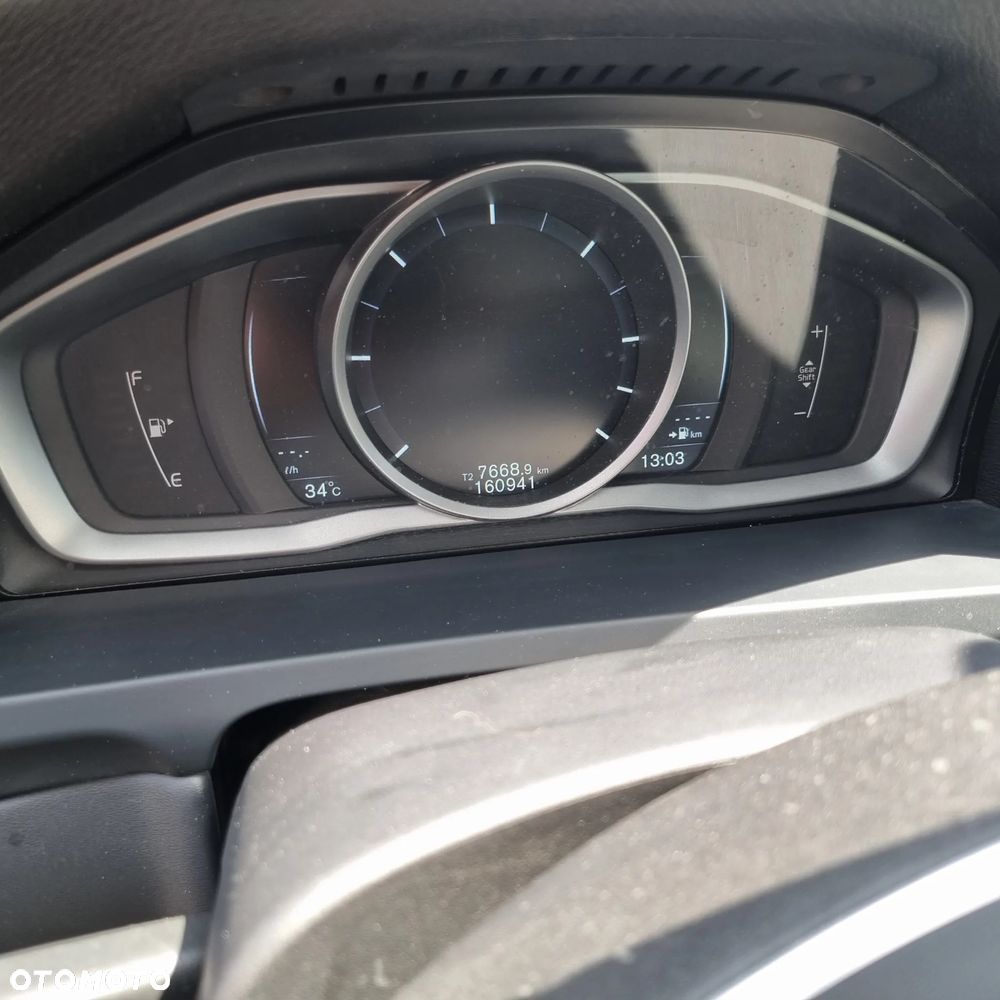 Volvo S60 D2 Momentum - 8