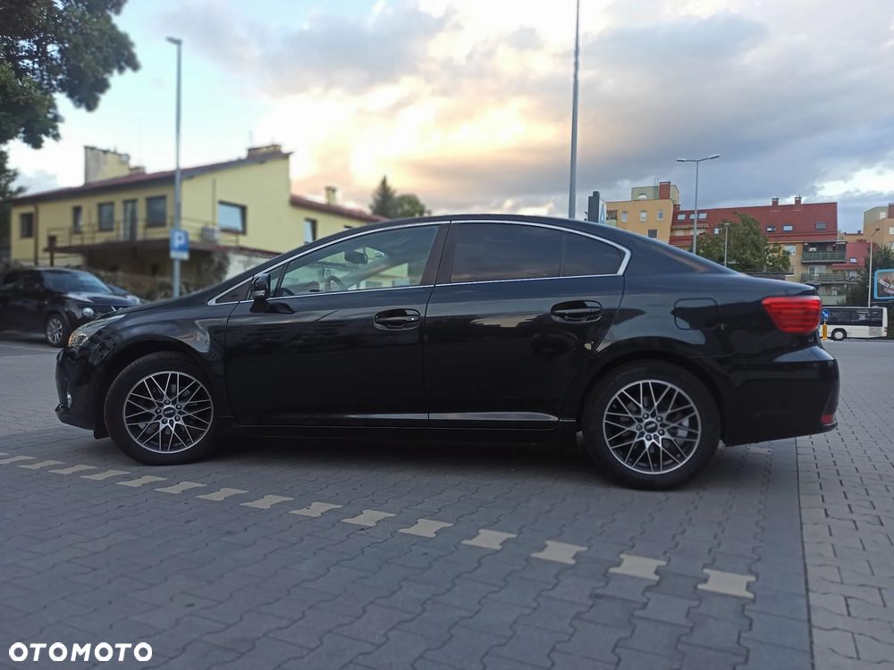 Toyota Avensis 1.8 Active - 4