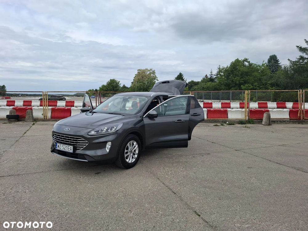 Ford Kuga 1.5 EcoBoost FWD Titanium - 3