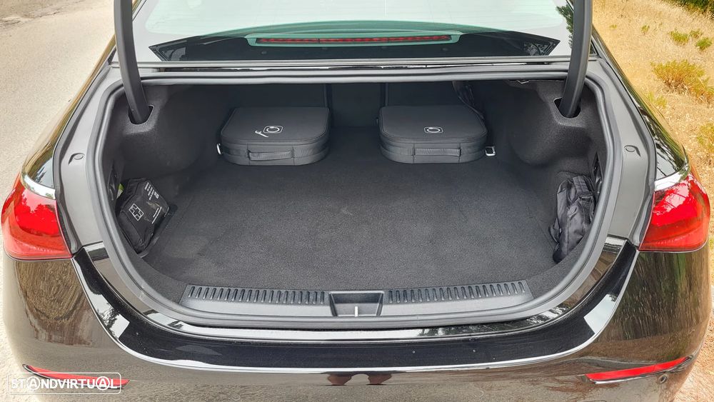 Mercedes-Benz E 300 e - 22