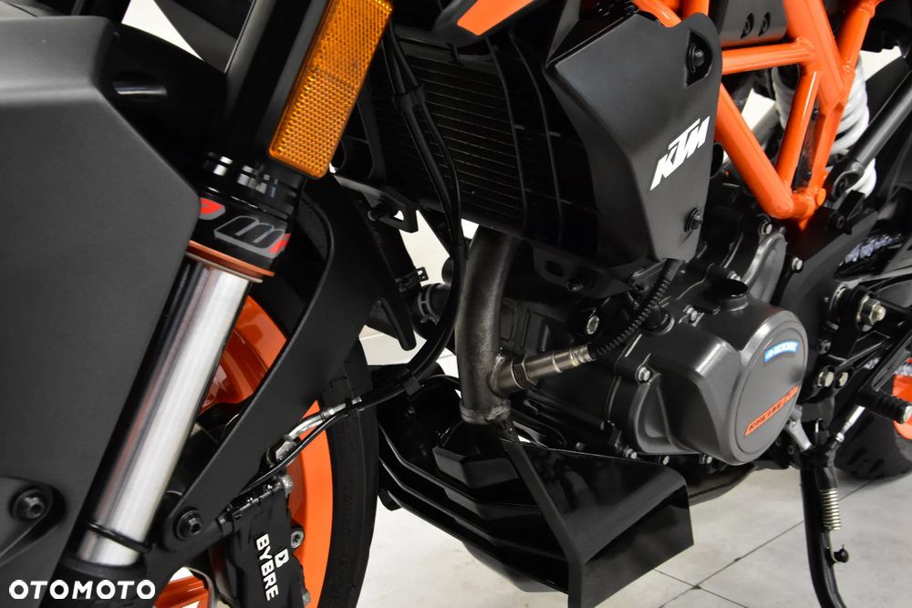 KTM Duke 125 - 19