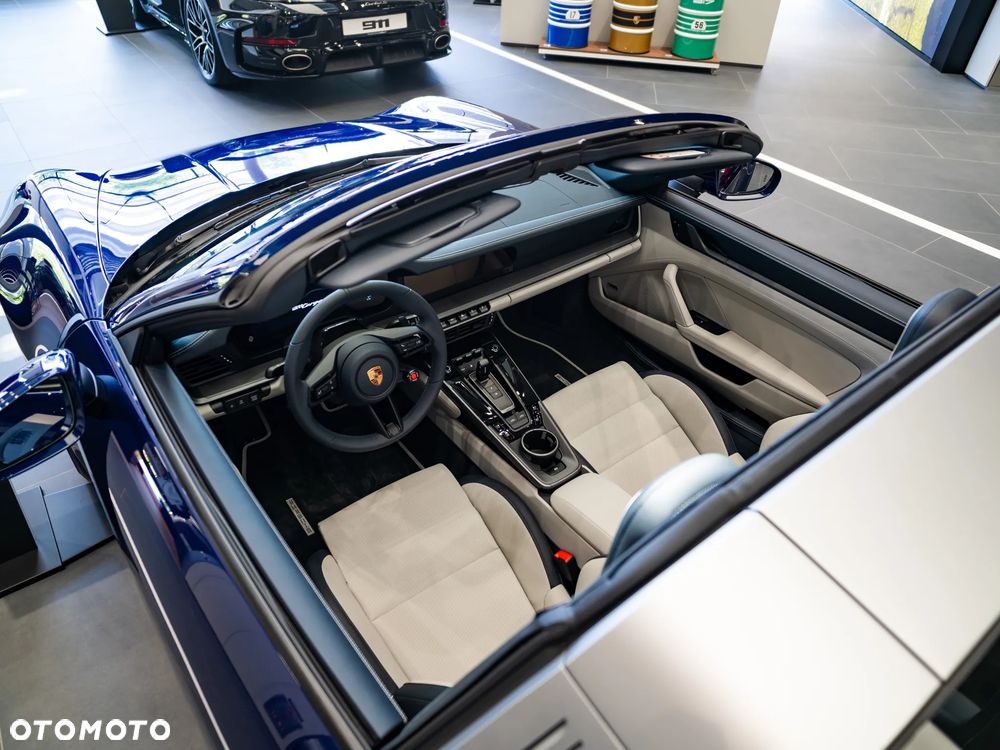 Porsche 911 Targa 4S - 21