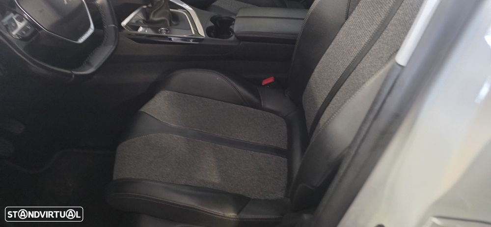 Peugeot 5008 PureTech 130 Stop & Start Allure Pack - 11