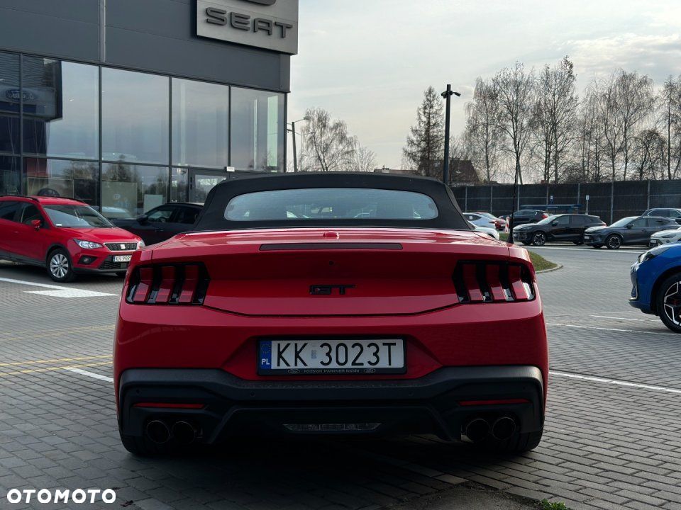 Ford Mustang - 6